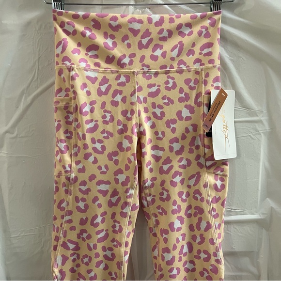 GOTTEX LEGGINGS, Size S, Yellow and Pink Animal Print Leggings w/ Pockets, NEW. - Picture 2 of 10